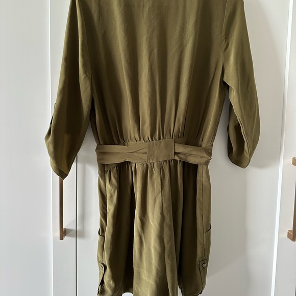 Charlie Jade - Picture 2 of 3